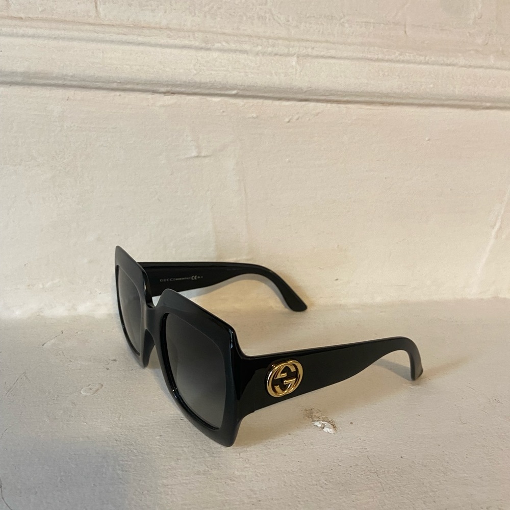 Gucci oversized square sunglasses